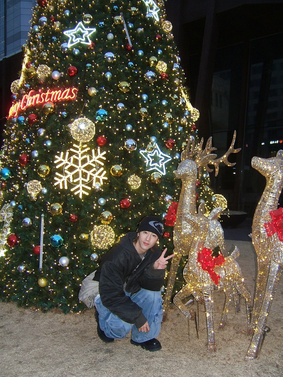 [📷 MARK SHOTS]

Hope everyone has a good day filled with love 🤍✨🦌

#MarkTuan #Mark
#마크 #段宜恩 
<a href="/marktuan/">Mark Tuan</a>