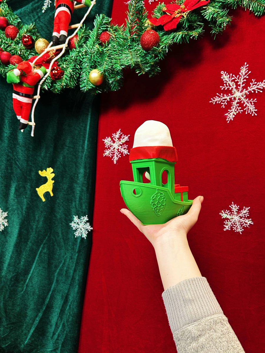 CrealityZora's tweet photo. Merry Christmas !🎄 https://t.co/8dOu1wThVX