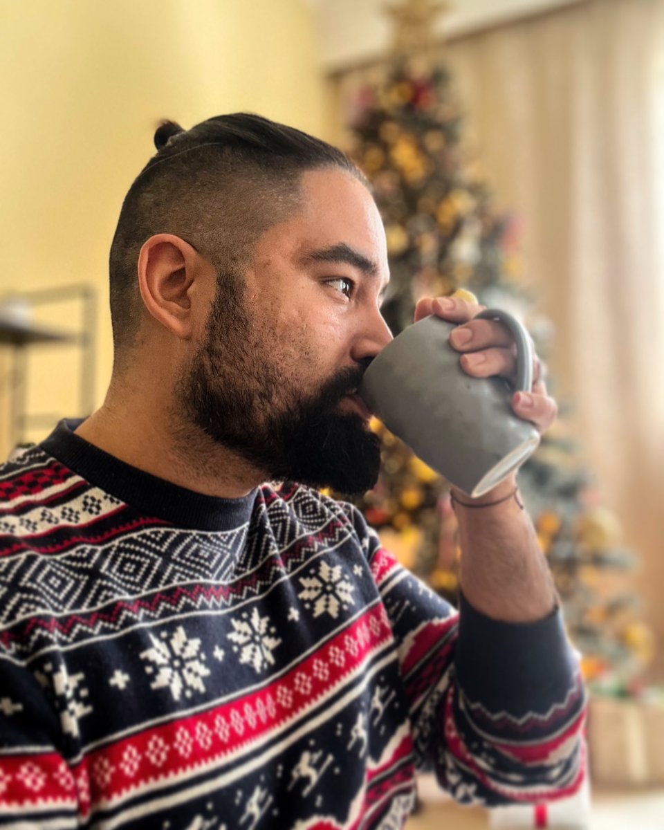 Καλημέρα και Καλά Χριστούγεννα🎄☕️