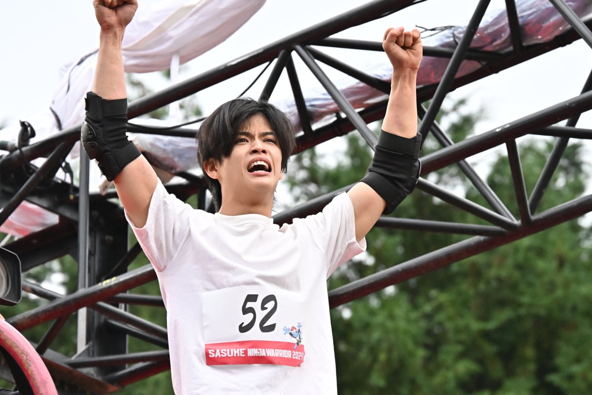 sasuke_tbs's tweet photo. #SASUKE2024 放送中📺

#塚田僚一 #岩本照 が見守る中
3年ぶりの1stステージクリアで
大号泣の #7MEN侍 #菅田琳寧 さん🎷

今年こそ
「絶対3rdステージ進出へ💪」
まだまだ行くよ‼️#がんばりんね

#SASUKEの借りはSASUKEで返す https://t.co/62nGsZnmXo