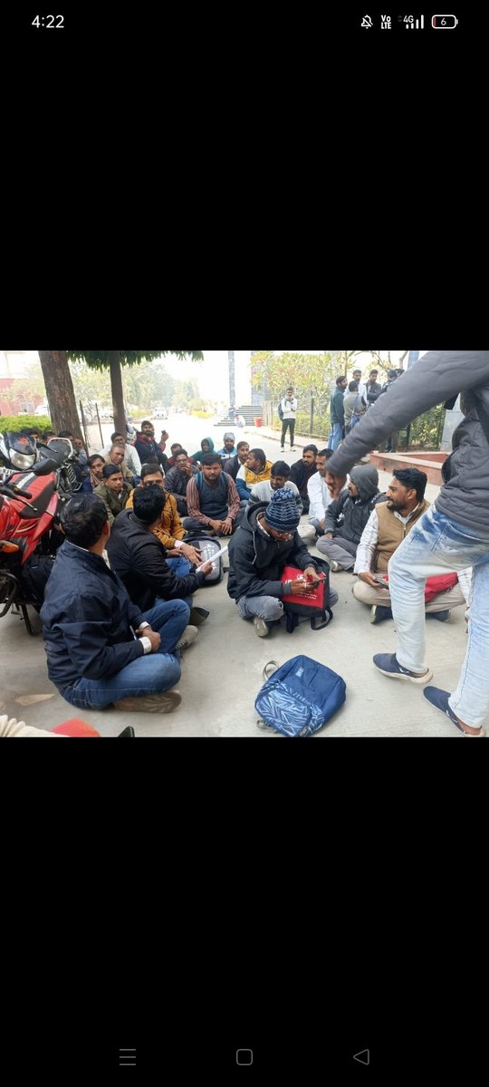 chand196844's tweet image. लेवल 2 परिणाम जारी करने में देरी से छात्रो का भविष्य दांव पर लग रहा है। अध्यक्ष @alokrajRSSB जी से निवेदन है कि
 जल्द से जल्द परिणाम घोषित करें। 
#rssb #ResultIssue

#लेवल_2_परिणाम_जारी_करो

#L_2_भर्ती_से_न्यायिक_बाधा_हट_चुकी_है।

 #सभी_पदों_पर_परिणाम_जारी_करो