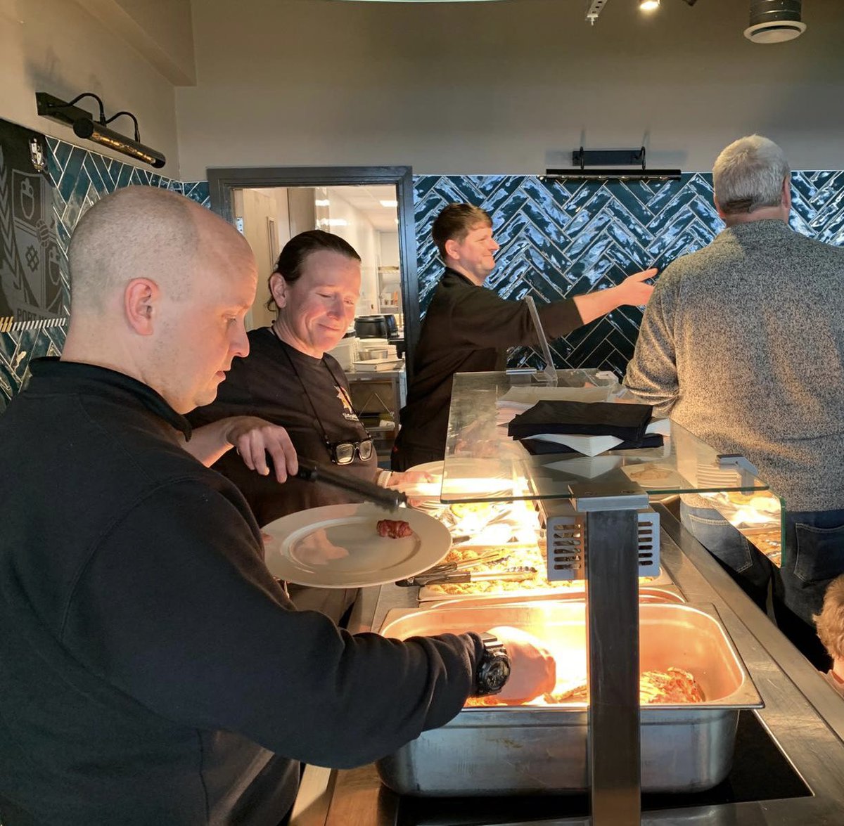 OfficialPVFC's tweet image. We opened the doors of Vale Park today, to offer Christmas lunch to those in our community facing a challenging time this festive season. 

Staff and volunteers were on hand to help, while the First-Team players trained ahead of our Boxing Day fixture. 🤍 

#PVFC
