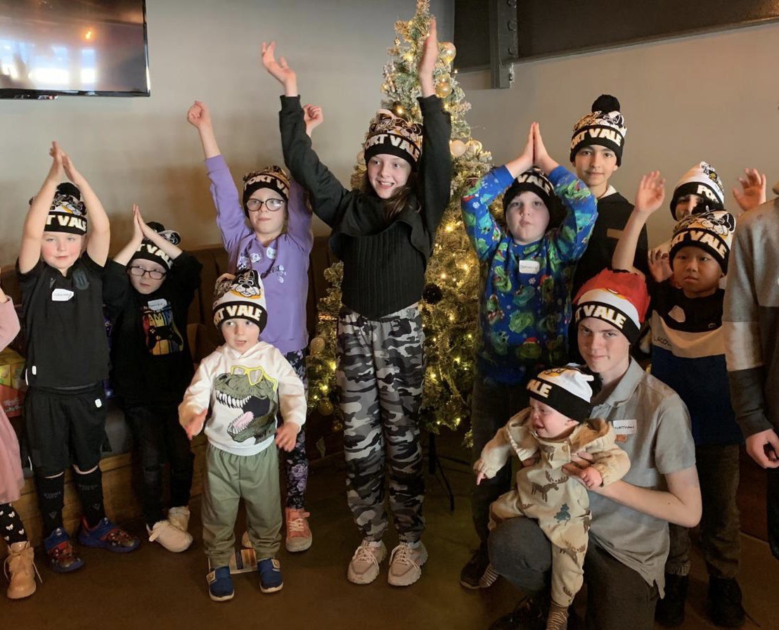 We opened the doors of Vale Park today, to offer Christmas lunch to those in our community facing a challenging time this festive season. 

Staff and volunteers were on hand to help, while the First-Team players trained ahead of our Boxing Day fixture. 🤍 

#PVFC