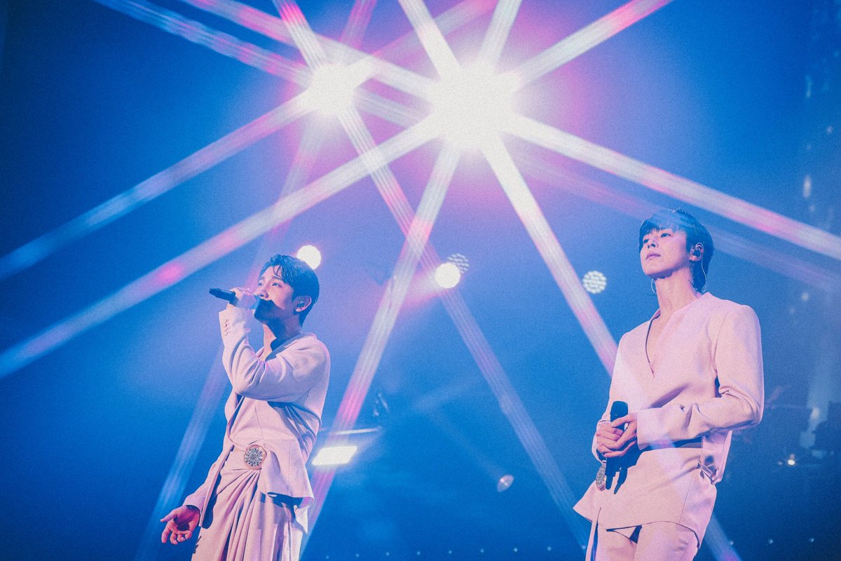 yoholoolo's tweet photo. 앞으로도 쭈욱 함께 가보자고!!🎈🎈
#TVXQ_21th_anniversary
#기적같은_너와의_21주년
#TVXQ_21n2
#동방신기 https://t.co/ZBpogiIHTk
