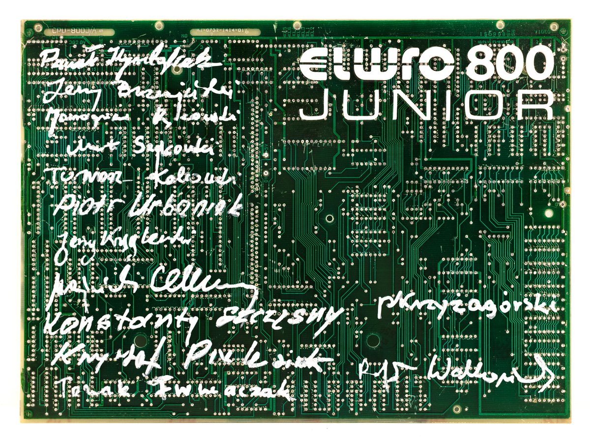 polskiekomputer's tweet photo. This is a collectible motherboard of the ELWRO 800 Junior microcomputer, which was signed by the designers of this microcomputer. I added an inscription to it cut with a laser from white plexi. How do you like it? https://t.co/DmqZvAxn3N