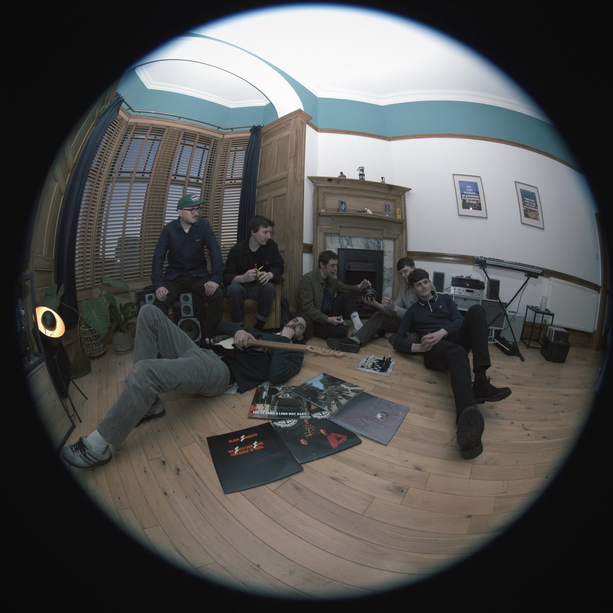 Merry Christmas from us to yous! ✌️🎅 

Have a class day and get foo’ 🦃 🍻