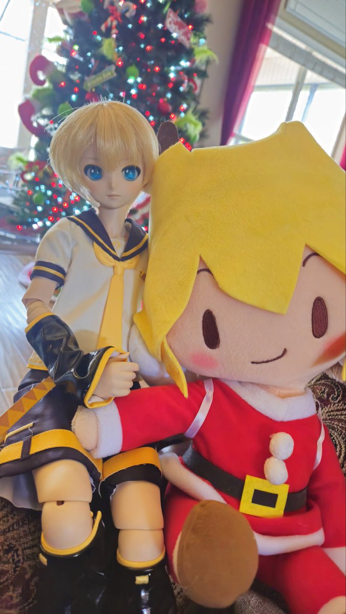 StellularFruit's tweet photo. Merry Christmas!! ๐๐
#้ก้ณใฌใณ #KagamineLen #DDLen #ใตใใทใกใ https://t.co/xhH5MxC4wV