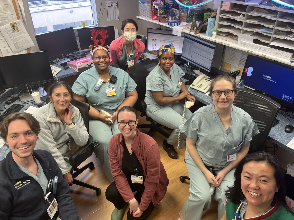 Thank you to ALL the healthcare professionals who are working today! Give them all a special shout out! <a href="/medstarobg_res/">Medstar WHC/Georgetown OB/GYN Residency</a> #MerryChristmas