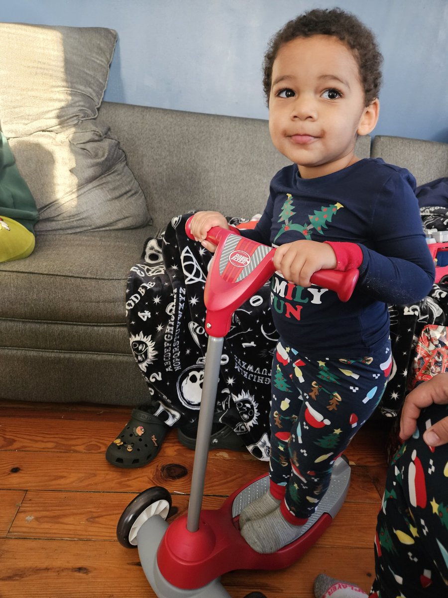Dnt_TestMe's tweet photo. What a memorable Christmas for my baby!! 🎅🏾🎄  Thank you to all the #RichAuntiesRichUnclesXmas that made this happen for us this year. I could not have done it without this kind of help. 

Merry Christmas!! https://t.co/Uy1jmFg4Xr