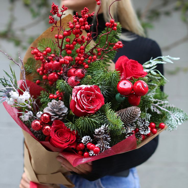 A holiday bouquet was delivered to @CamilleThePsych this morning.

'𝘓𝘰𝘷𝘦, 𝘒𝘭𝘢𝘶𝘴'