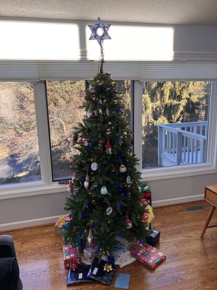 howardgutstein's tweet photo. Happy Chrismukkah! https://t.co/E6ev7DevVR