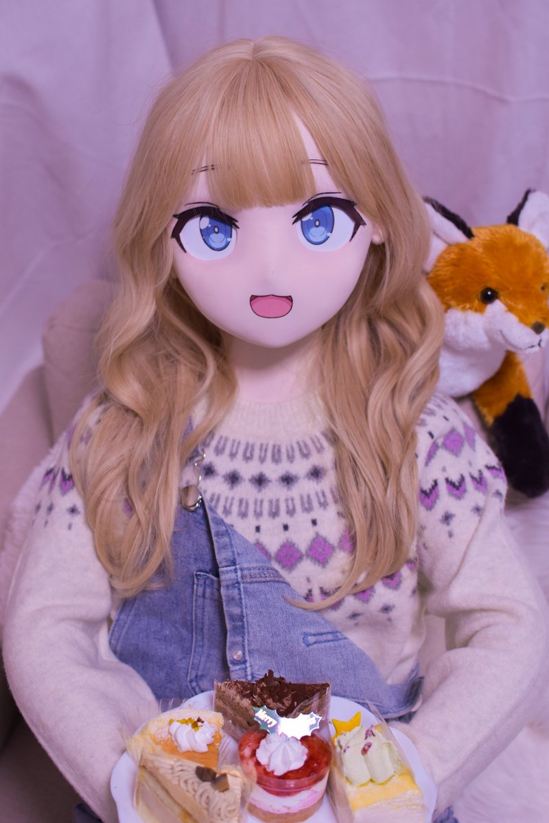 ただいま～幸奈ちゃん😉
幸😆奈「おとーさん、おかえりなさ～い」
昨日はゴメンね～メリークリスマス☺️🍰🧁
幸😋奈「わぁぁぁケーキがたくさん✨✨全部食べて良いの！？」
・・・一気に食べると太るぞぉ
幸😤奈「いーーーもん、可愛い小豚ちゃんになるブー🐽」
🤔（それはそれで可愛いな💕）