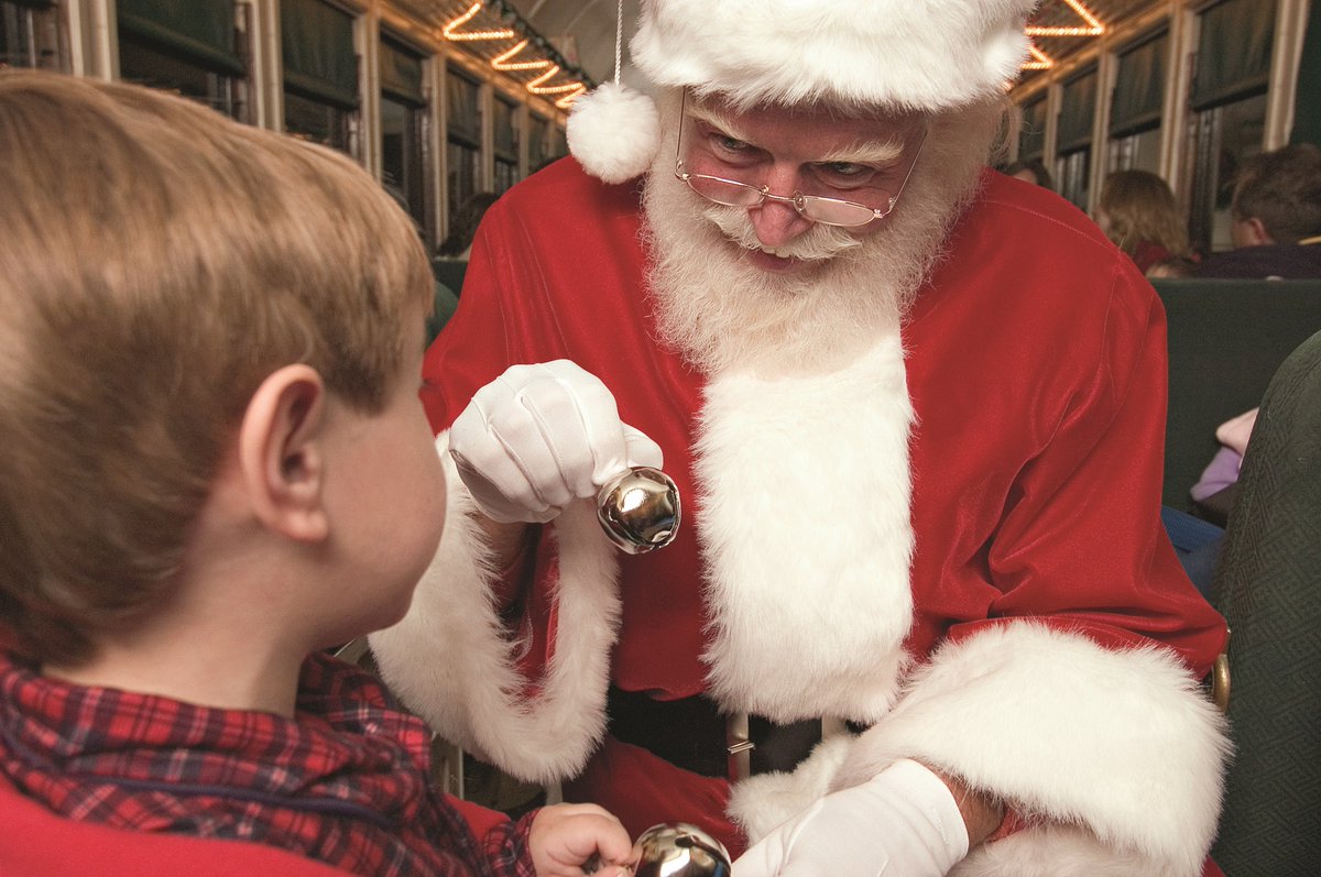 Merry Christmas and happy holidays from the Grand Canyon Railway!

#GrandCanyonRailway #XanterraTravel #GrandCanyon #GrandCanyonSouthRim #SouthRimGrandCanyon