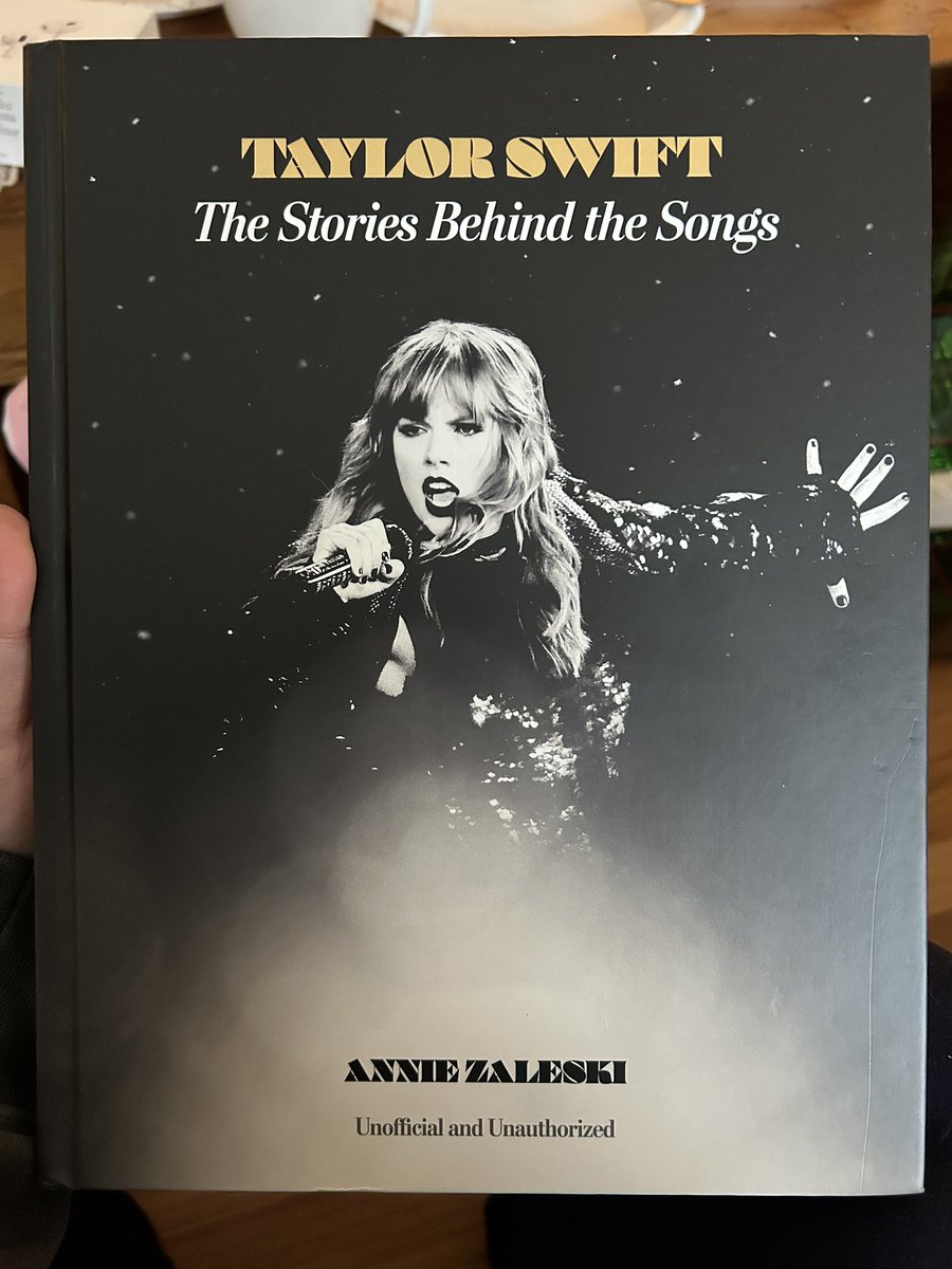 merry swiftmas ❤️💚