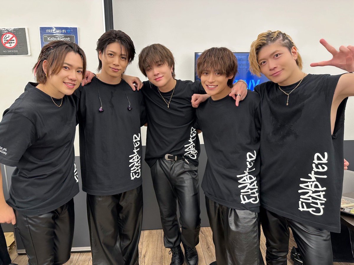 本日はIVVY 「Final Chapter」
Zepp Shinjuku
ご来場いただきありがとうございました！

９年間熱いご声援を頂き、
本当に、ありがとうございました！！