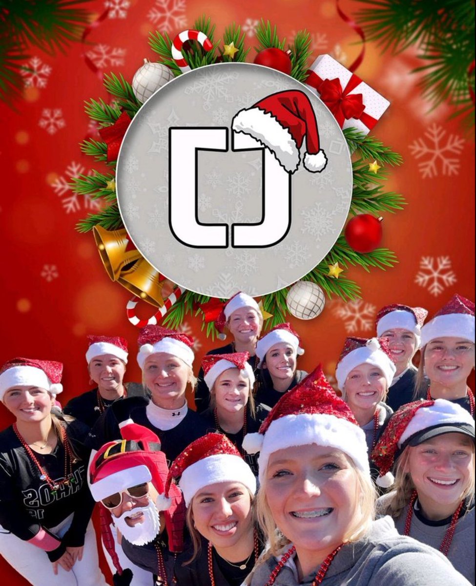 LeahDenmark24's tweet photo. Merry Christmas Everyone!!! 🎄❄️🎄 https://t.co/QLvarmxvie