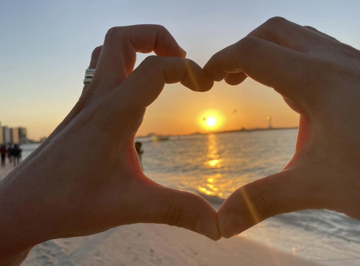 Wishing all a peaceful Christmas &amp; every health and happiness in 2025. Praying for peace and love to prevail more so in the Levant and the Holly Land.