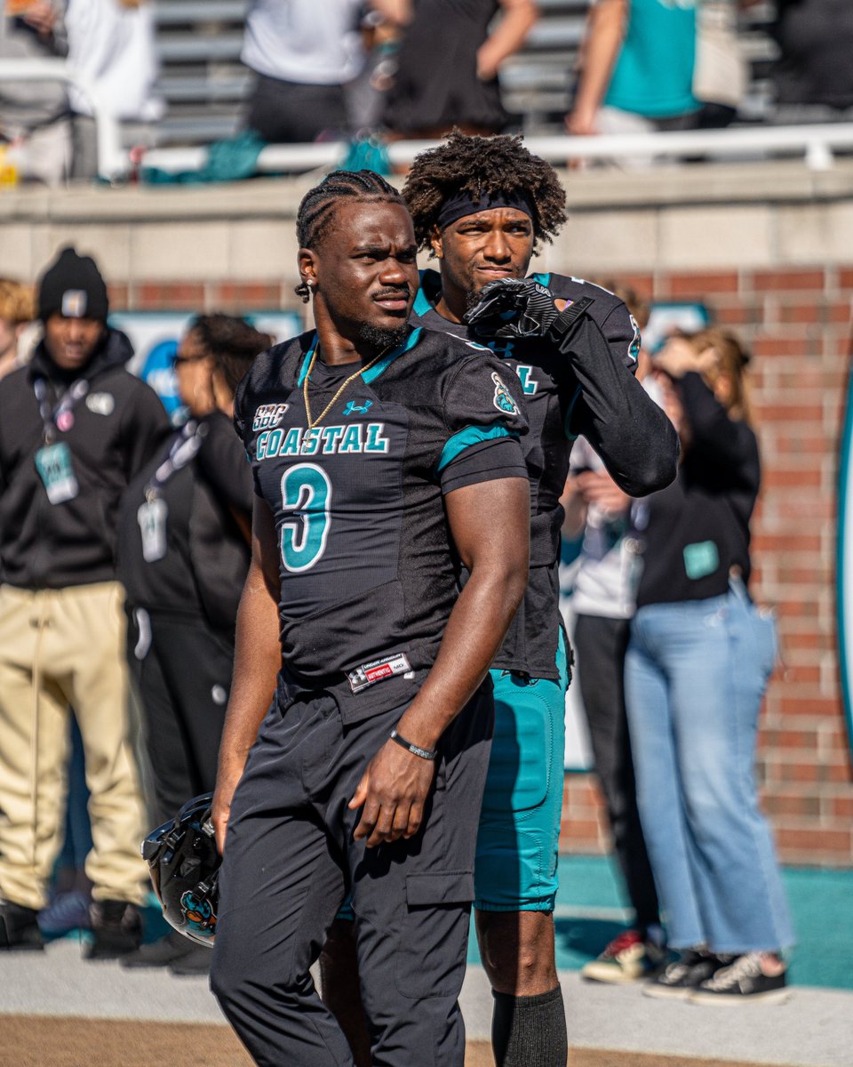 maxbalthazar1's tweet image. If they cut me open the only thing coming out is Teal and Black!!
#MerryChristmas #Ipissteal