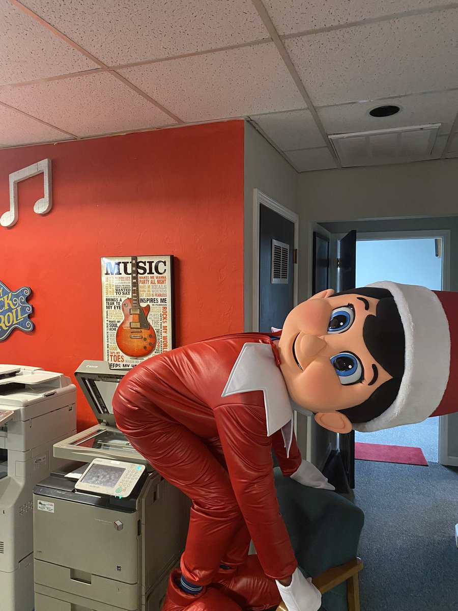 Jeff, Mudflap & The Gang tweet media