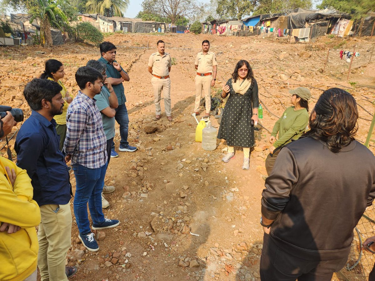 forrest_india's tweet image. A volunteering event was organized on 20th of Dec 2024, where our project partners, Forest department and Volunteers from Amazon joined us on a forestry drive at Malad, Sanjay Gandhi National Park (SGNP), Mumbai.

#FORREST #awsincommunities #mumbai #sgnp #forest  #conservation