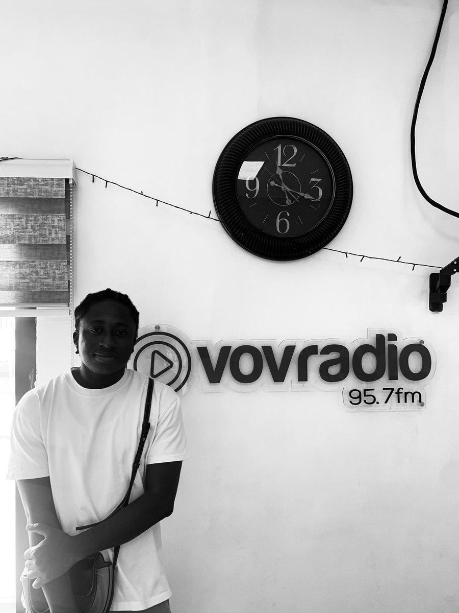 midnytupdates's tweet photo. @skeryzee_ is about to go live on @vovradio957fm tune in lets catch the vibe
Tonight all roads leads to New Ayoma for #ZeeVibe Concert
Come let’s meet and have lots of fun
#merrychristmas #midnytupdates https://t.co/5HKteqqiqk