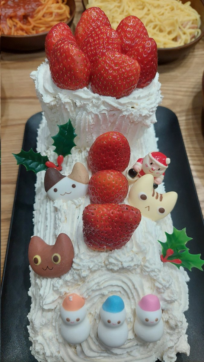 atol526's tweet photo. 母親手作りクリスマスケーキ！！ https://t.co/Fzgs5VT9vK