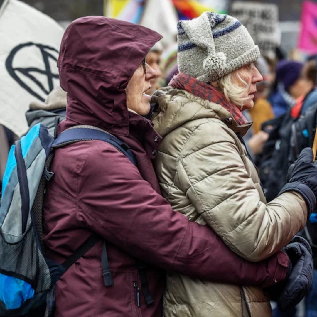 ❤️ Cœur sur celleux qui en ont besoin ! 
Essayons un jour sans “rage” !

Et pourtant il y a de quoi faire…
Rage contre les décisions politiques irresponsables 🤦
Rage contre le système capitaliste qui pille la Terre 🤬
Rage contre celleux qui promeuvent la guerre et la haine…