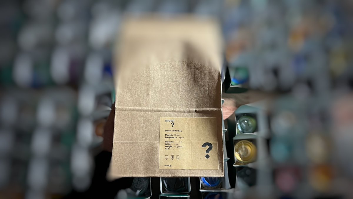 いつもmowl®︎を応援していただいている皆様へ、今年最後の感謝の気持ちと致しまして12月28日(土)に発売予定のmowl Lucky Bagを1名様にプレゼント🎁🦉

《応募方法》
・<a href="/mowl_official/">mowl®</a> &amp; <a href="/mowl_jp/">mowl staff -mowlスタッフ-</a>をフォロー
・この投稿をリツイート
※非公開アカウントは対象外とさせて頂きます

【応募締切】12/26