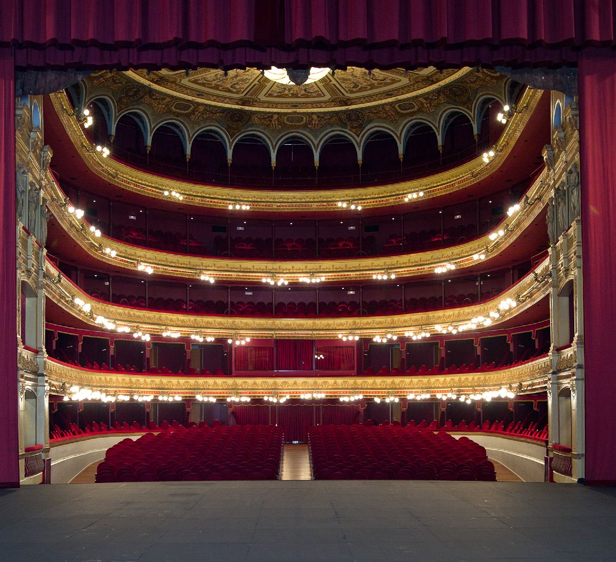 Teatro Calderón tweet media