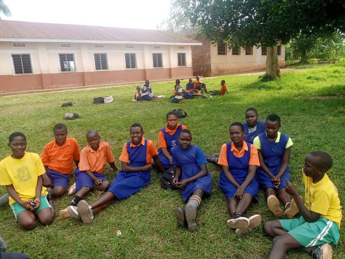 EssieOlives's tweet photo. Let me bless your Christmas celebrations with another achievement of the year that I am proud of you.
#2024AchievementNo2
I established the LET GIRLS THRIVE CLUB in the school-Bamusuuta C/U P/S. It was established in the third term of the school year 2024, October.
#YearInReview https://t.co/gyJpBjSz0k