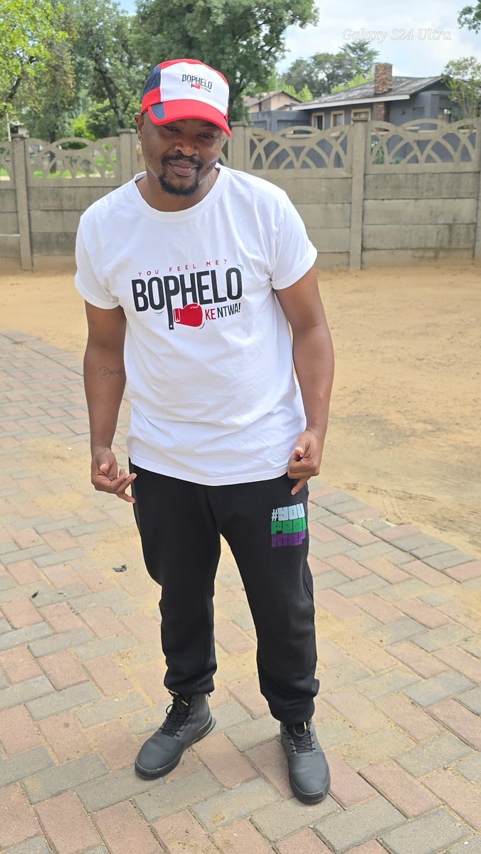 Hlox's tweet photo. 🔥💯🥊 Quality garments,ninjas place your orders #YouFeelMe #BopheloKeNtwa #podcastandchill  #Uyajola99  #Capitec
 #Vaal #Sportscene #Waze #Musa #ANCYL #Cristiano #Amazulu #Makgopa https://t.co/3sLNt9WygE