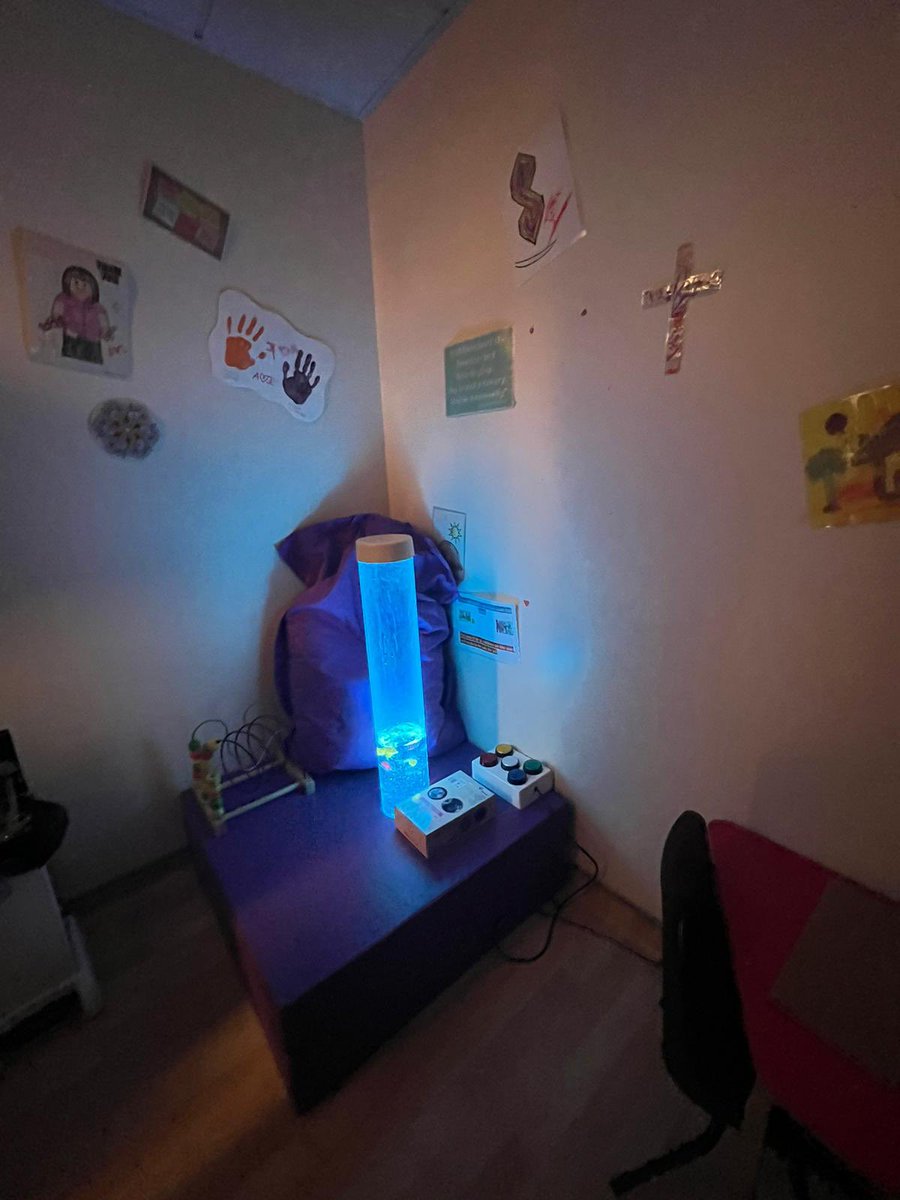 WardD33QMC's tweet photo. Thank you to the Nottingham Hospital Charity and Grant a Christmas Wish ⭐️we have been able to upgrade our playroom just before Christmas, we were able to go and buy toys and activities for everyone to enjoy and plug in our newly donated water sensory light🌈 photos consented 💕 https://t.co/r0ZqtRLCSp