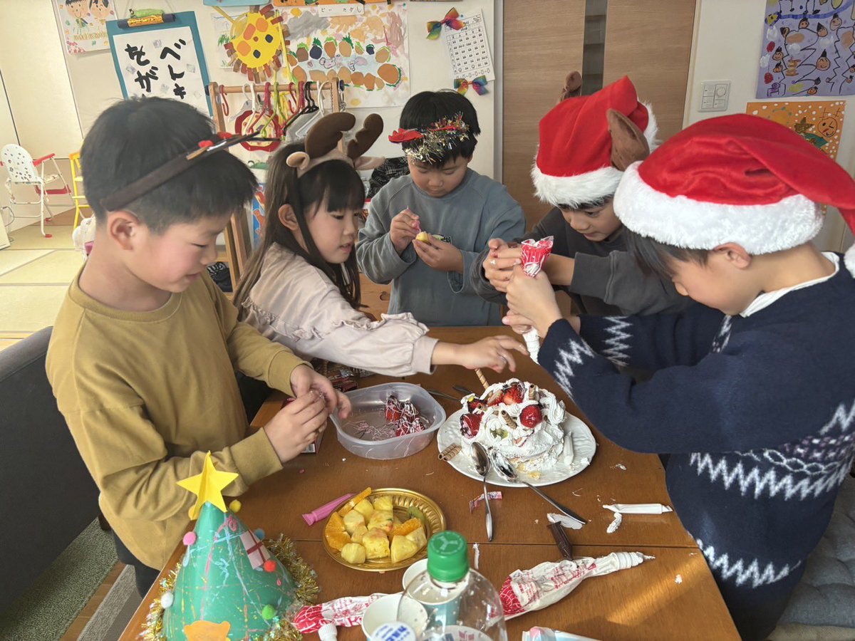 RiN373_'s tweet photo. はっぴークリスマス🎅🧑‍🎄🎄🌟 https://t.co/HPcZIqmI70