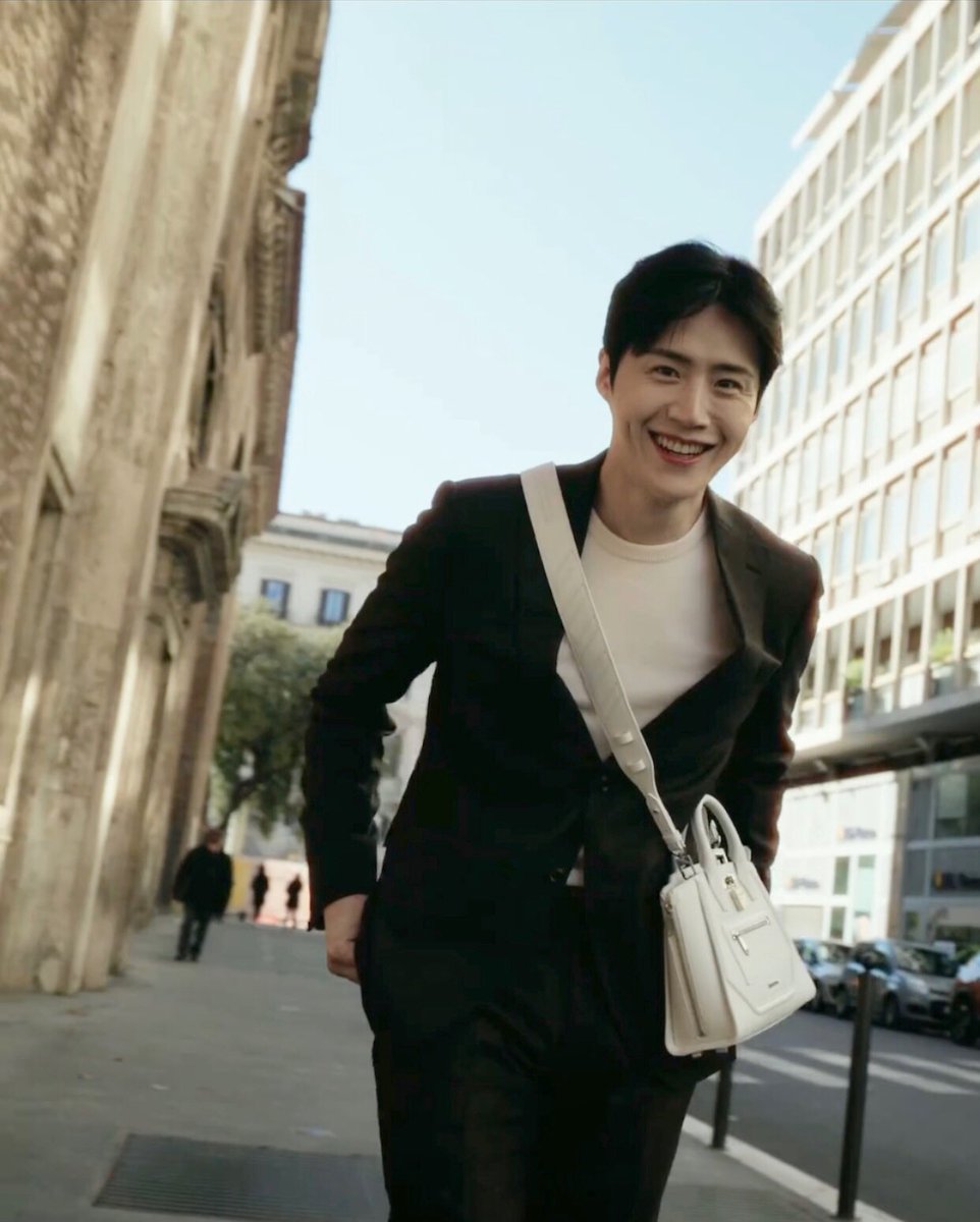 ellynviads's tweet image. Undeniably beautiful ✨

#KimSeonHo #STDupont