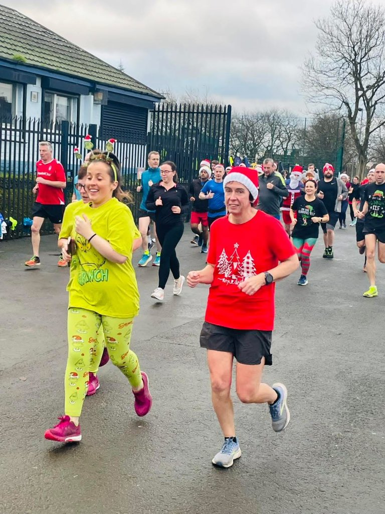 Waterworkspark1's tweet image. Waterworks parkrun, Belfast
25/12/2024 | #676

Happy Christmas to all our followers!  Thanks for your support throughout the year!  🎄🎄🎄🎁🥳 #loveparkrun