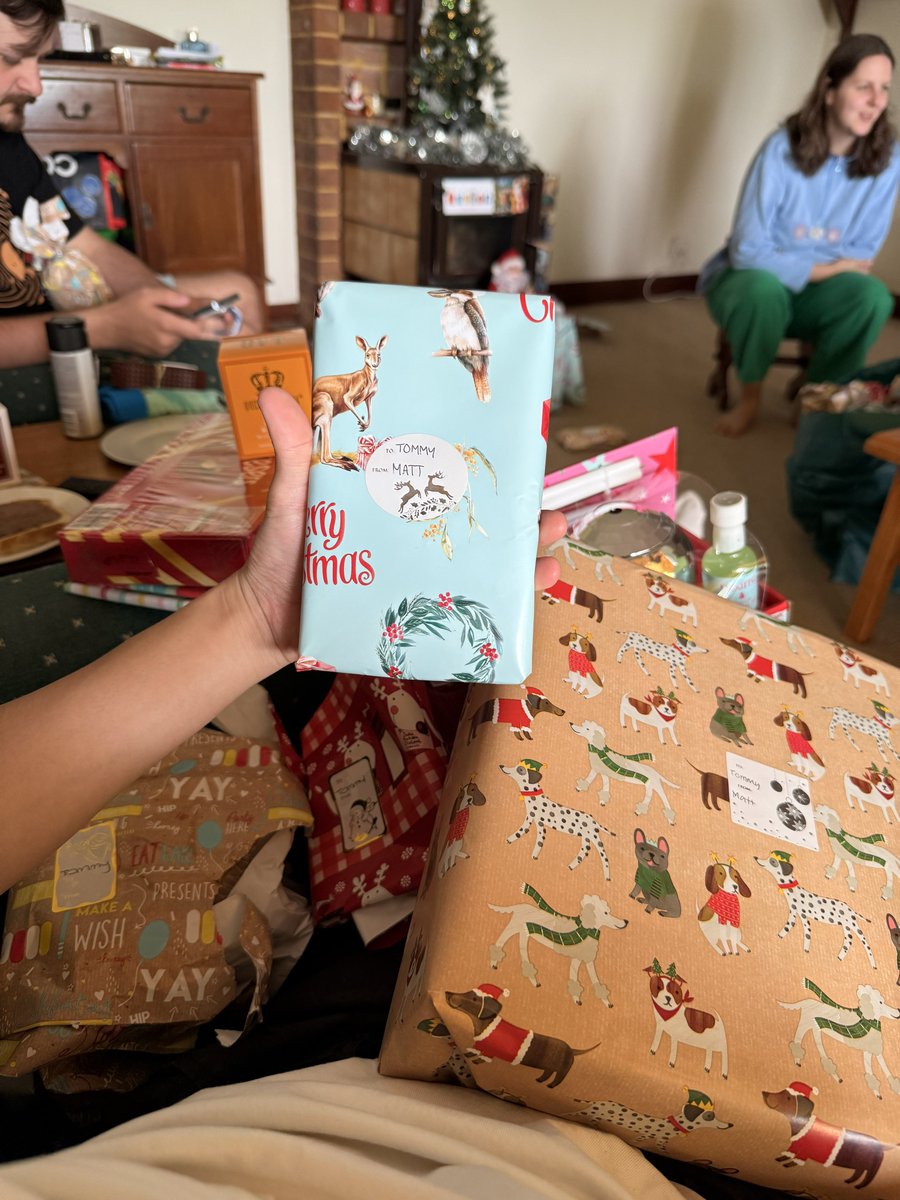 tomperwa's tweet photo. 🎄#NewProfilePic https://t.co/bfwn3L4hHD