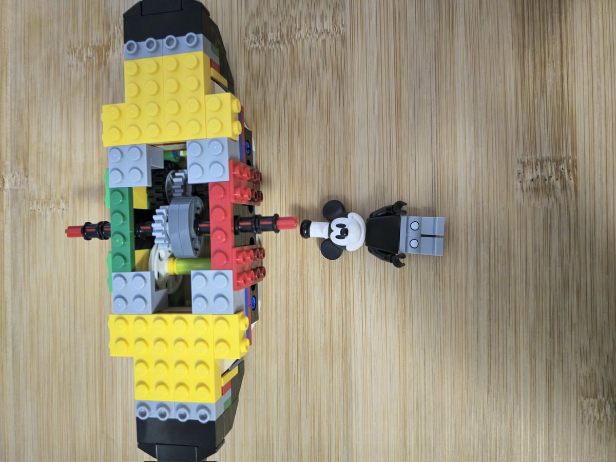 Ashley Hardwick tweet media