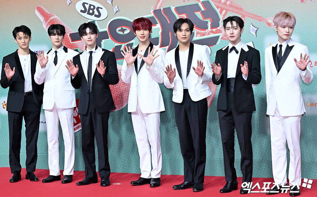 penpen ☀️ 𝒪𝒹𝑒 𝓉𝑜 𝐿𝑜𝓋𝑒 🩵໒꒱ tweet media