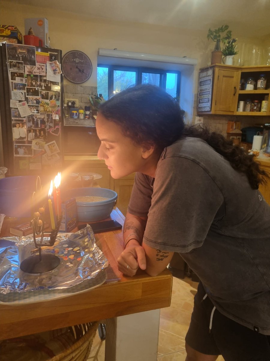 DamariMandy's tweet photo. 446 days 🎗

For all who celebrate Hannukah, please keep Emily in your hearts when you light the first candle tonight.

Or light an extra Menorah for her in your window.

Merry Christmas. Happy Hannukah. Bring them home. https://t.co/dvMorrPUlY