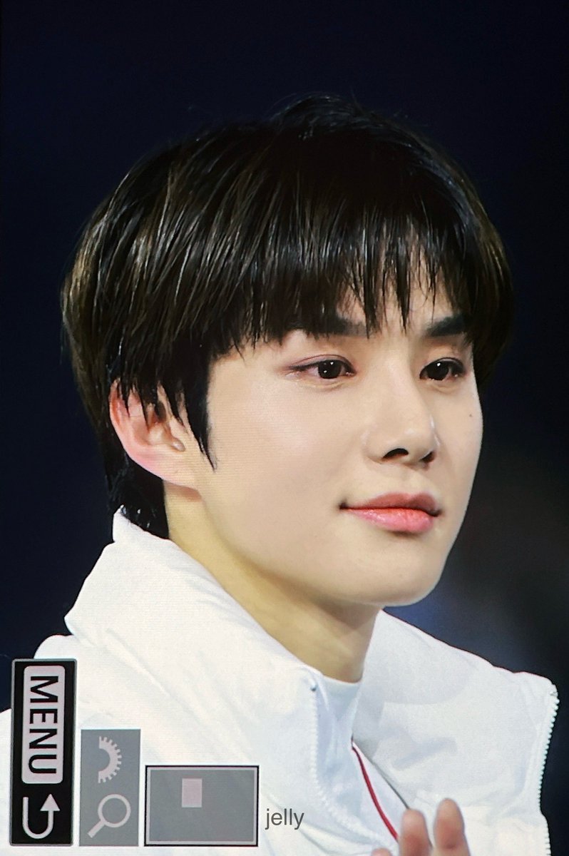 241225 #정우 #JUNGWOO #NCT127 
잘생긴 남자 아이돌