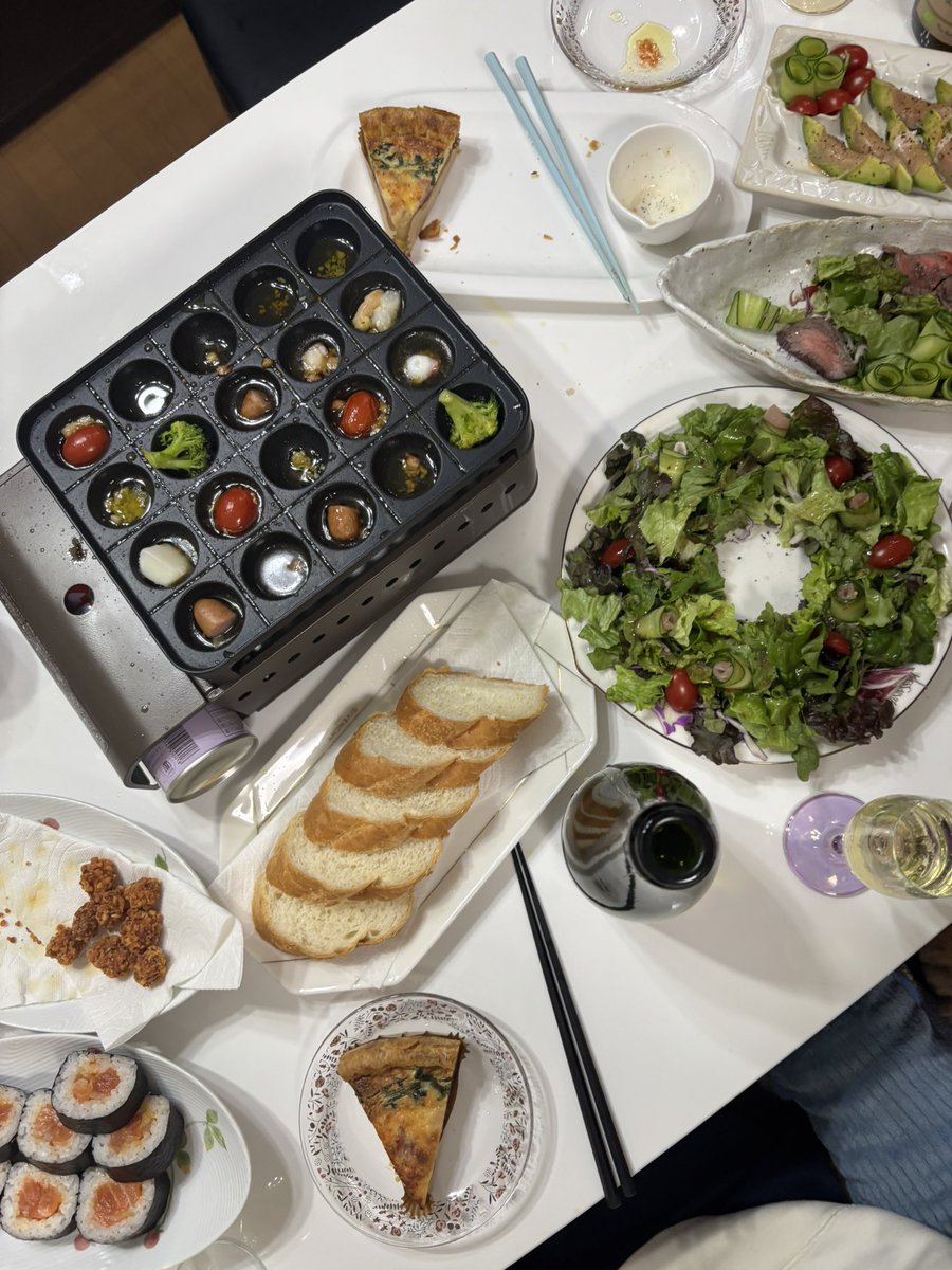 アヒージョ、ローストビーフなどを食らった
