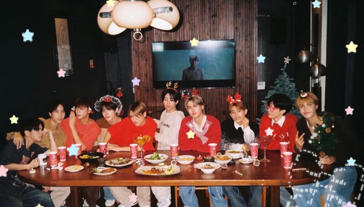 #น้องไดซ์จ๋าซานตาพี่ไพรซ์มีอะไรจะบอก

การเติบโตโดยมีน้อง dice อยู่ในทุกเทศกาล ทำให้เรามีความสุขมาก ขอบคุณที่เข้ามาเป็นสิ่งเล็กๆ แต่ยิ่งใหญ่ ที่ทำให้ชีวิตนี้เรามีพลังใจก้าวเดินต่อไปได้ในแต่ละวันนะคะ ขอให้น้อง dice มีความสุข มีความอบอุ่น เหมือนวันคริสมาสต์ในทุกๆ วันนะ

#DICE_SONRAY