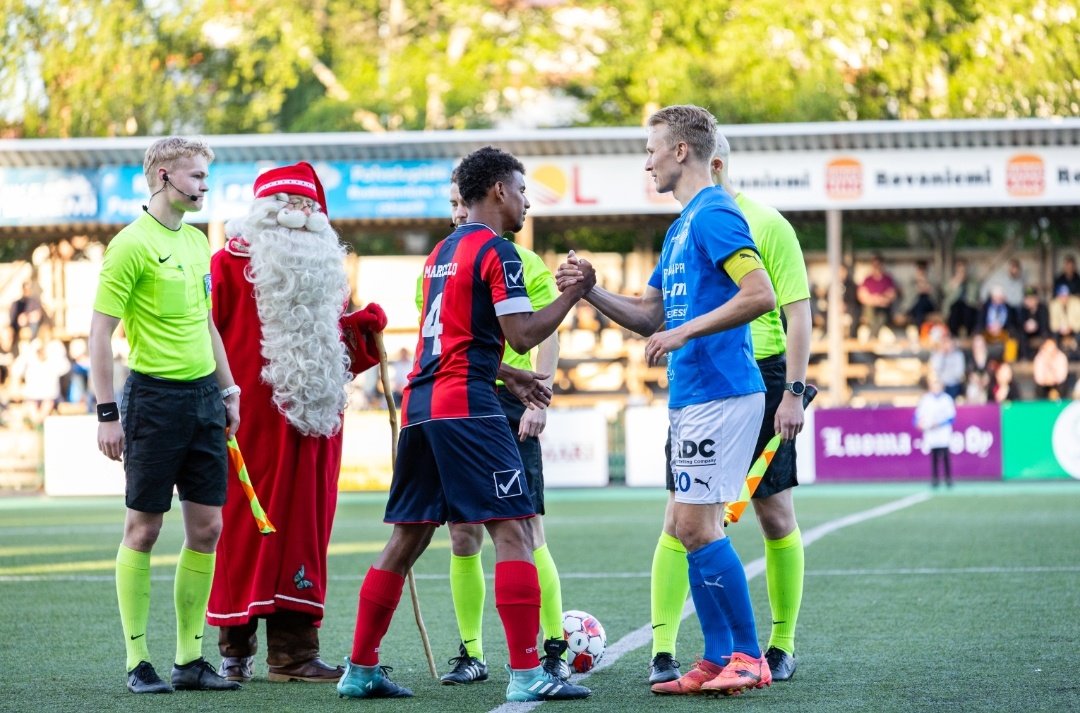 LTTsports's tweet image. #PitchSideMonitor 🔎
Is Santa 🎅 in reality a fan of @ropsrovaniemi 🇫🇮❓️
How does football thrive in the Arctic Circle❓️ #MerryChristmas
linkedin.com/pulse/how-does…
