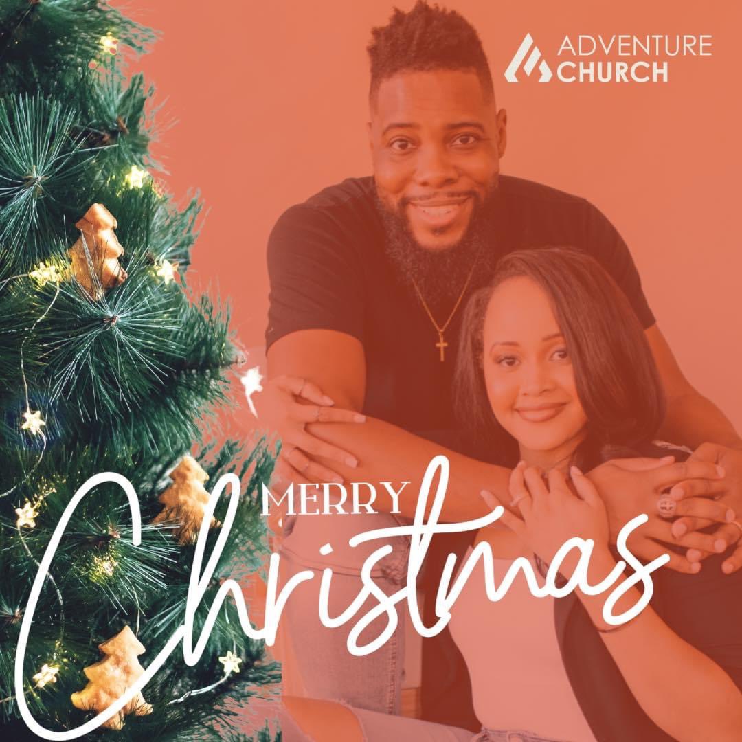 AaronJamesCal33's tweet photo. Merry Christmas from The Calhouns! https://t.co/bjfEjqIWTT