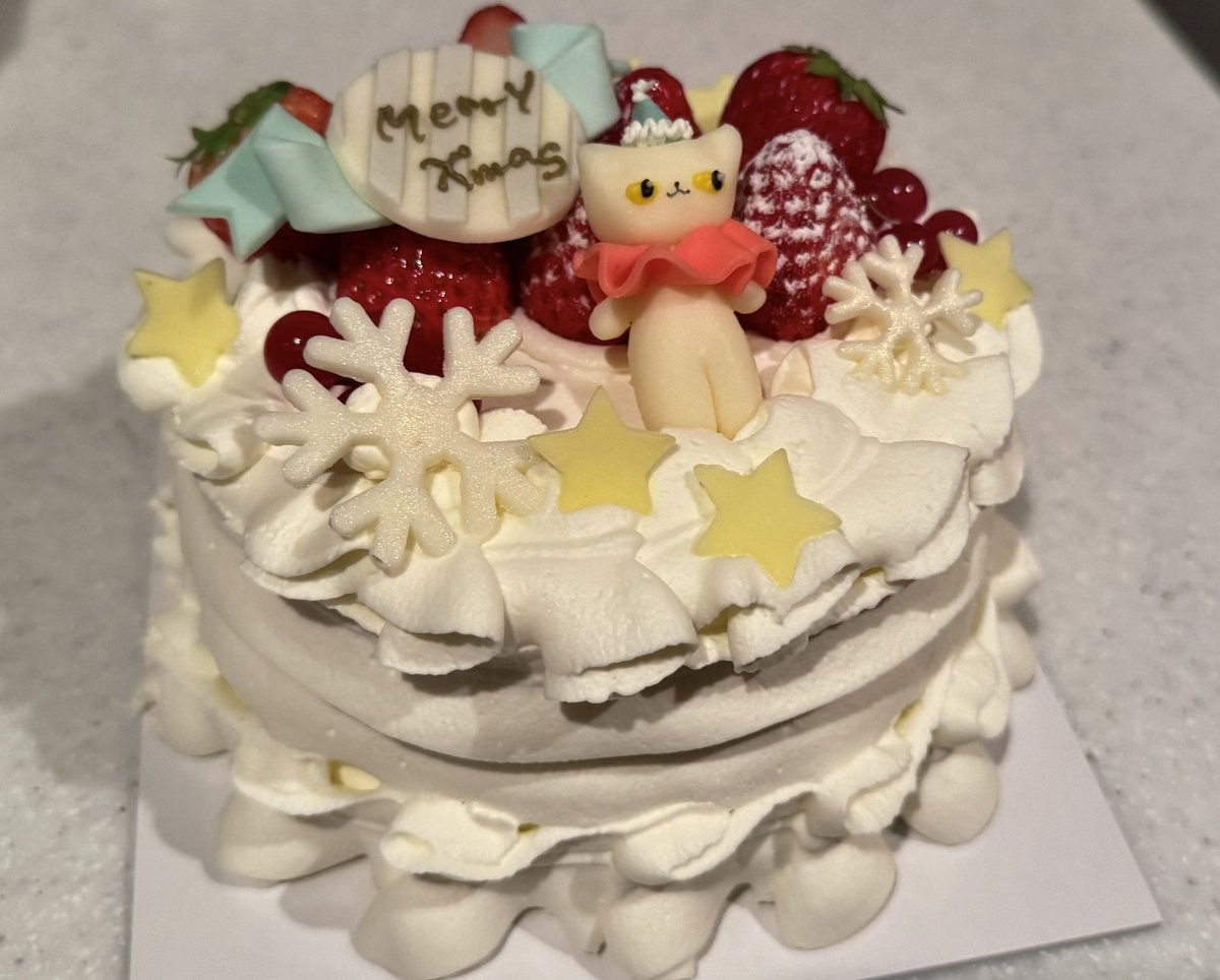 yousukex's tweet photo. 今年のクリスマスも自宅でささやかにクリスマスパーティー🥳🎄
オーダーメイドケーキ専門店CODAMAでクリスマスケーキを予約注文するのが我が家定番で、今年も大変美味しく頂いた😋
#本八幡
#CODAMA https://t.co/F8dBZlRSLL