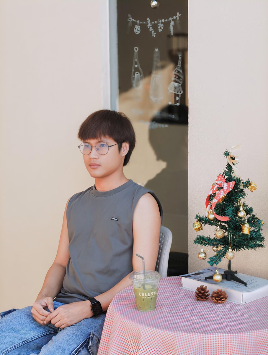 ax_chx88's tweet photo. Merry Christmas 🎄 #อ้วนแล้ว https://t.co/ewHhmntT2I