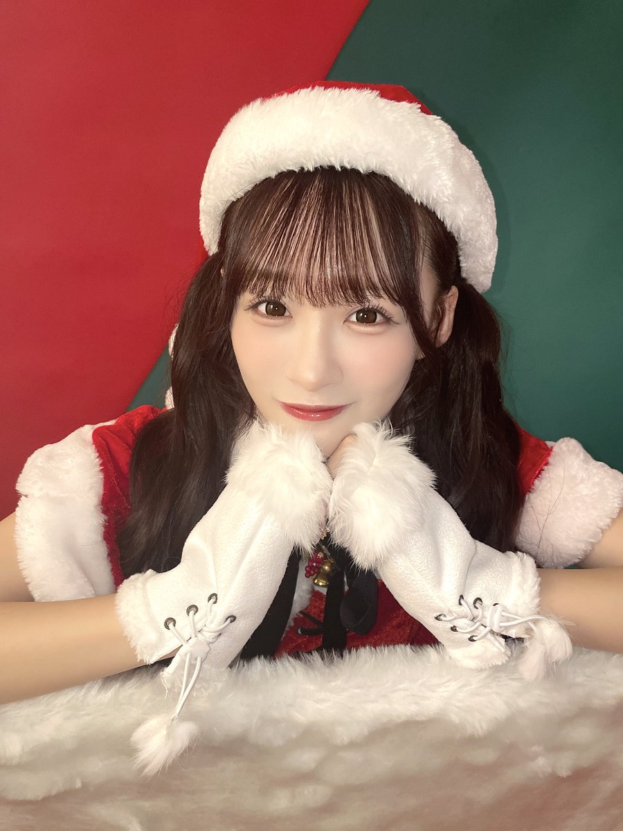 otoshima_risa's tweet photo. Merry Christmas🎄🎁 https://t.co/0JX1MzMJMV