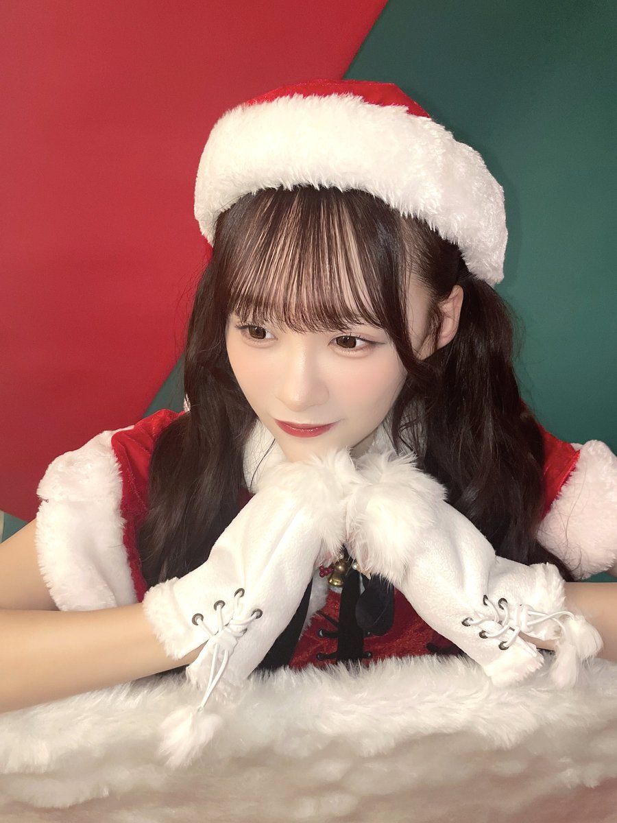 otoshima_risa's tweet photo. Merry Christmas🎄🎁 https://t.co/0JX1MzMJMV