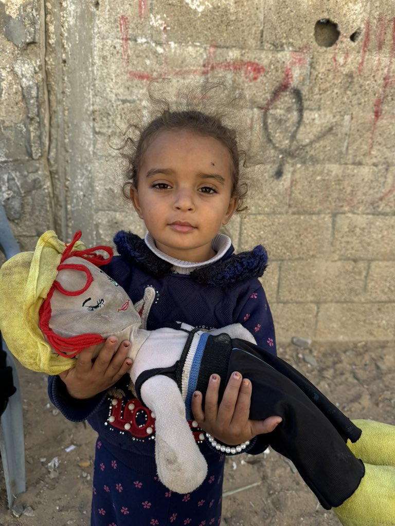 All7m_Mahmou14d's tweet image. IF YOU SEE HER BEAUTIFUL SMILE, RETWEET NOW she deserves the best and all that is beautiful like your child. help keep her smiling, and donate even if it's just a little. with your donation, you're really making a difference and becoming a hero!

gofund.me/808c6b40