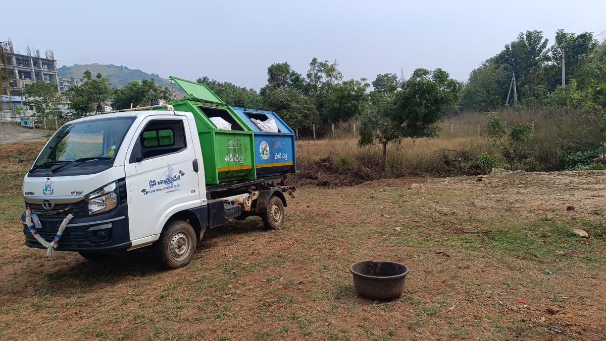 CTUAP_VZMAP's tweet photo. CTUAP is committed to creating a clean and sustainable environment and encourages everyone to take part in such initiatives. After the programme the active participants from both teaching and non-teaching namely Dr. P. Srkidevi, Dr. Bonthu Kotaiah https://t.co/WXOUGd3gIV